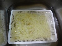 醋溜土豆丝的做法步骤2