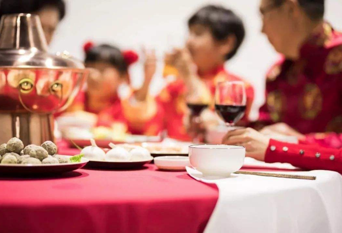 除夕年夜饭吃什么传统食物？大年夜除夕吃什么菜寓意好？