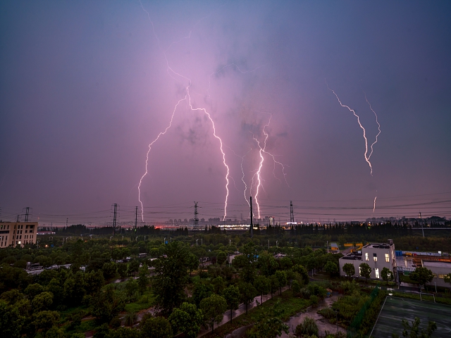 北京未来三天有雷雨 伴有短时7～8级大风