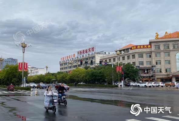 嘉峪关秋雨送寒凉 别忘加衣裳