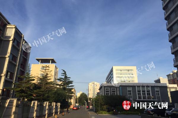 今夜至明天北京将有降雨 最高气温骤跌至22℃