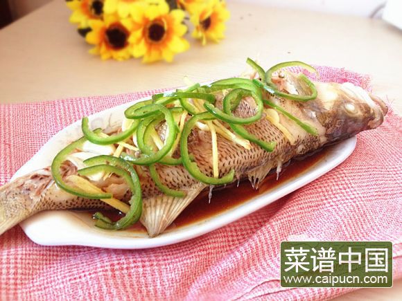 清蒸鲈鱼