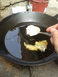 炸地瓜肉丸子的做法步骤5