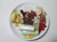 脱骨猪肘的做法步骤3