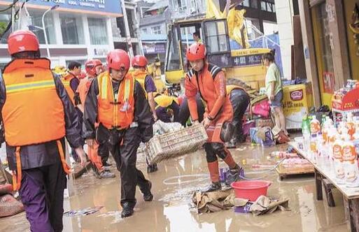 建始启动防汛I级应急响应 目前已转移被困群众67人