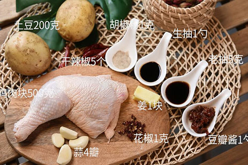 土豆炖鸡块的做法 土豆炖鸡块的家常做法
