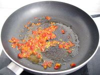 剁椒豇豆碎的做法步骤3