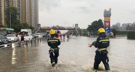 受四川暴雨影响 西成高铁宝成铁路部分列车晚点