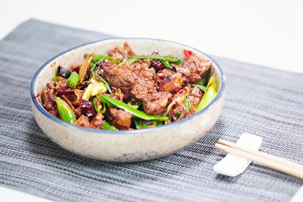 尖椒鸭的做法 尖椒鸭怎么做好吃