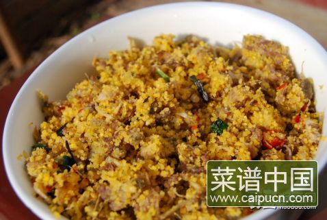 妈妈亲手做的蒸槐花