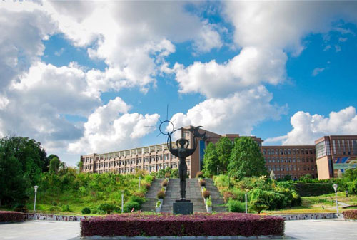 江西景德镇陶瓷学院怎么样