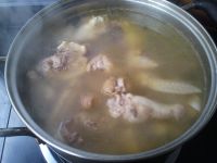 鱼翅猪骨汤的做法步骤12