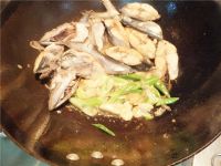 酱焖鲅鱼的做法步骤4