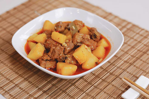 土豆炖排骨的做法 在家怎么做土豆炖排骨
