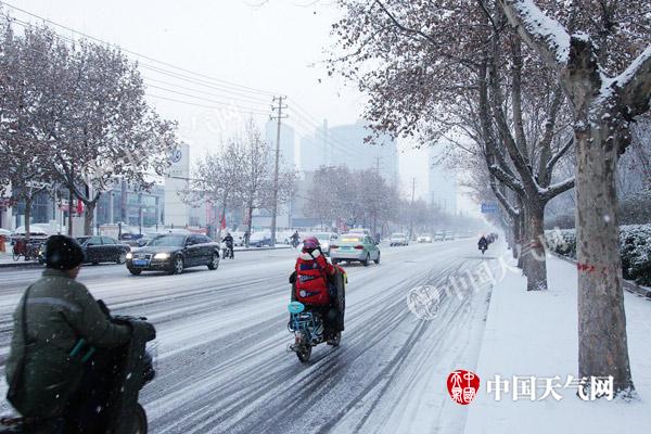河北14日各地迎降雪 15日大风再袭