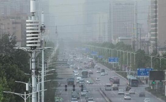 河南部分地区伴有浮尘天气 郑州今日气温回升至25℃