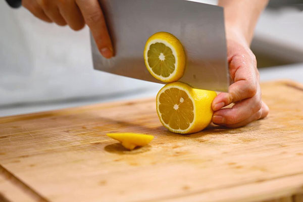 柠檬鸡爪怎么做的 柠檬鸡爪的做法