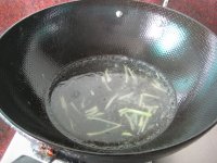 鲜煮黄鱼的做法步骤4