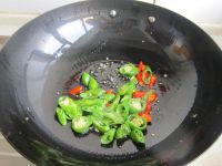 橄榄菜炒鸡蛋的做法步骤7