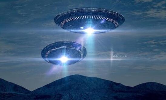 美国成立特别小组调查UFO现象 美国战斗机追击UFO画面曝光