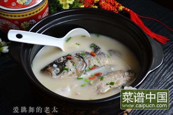 鱼鳔炖杂鱼