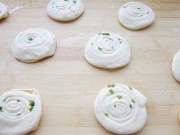 回民葱油饼的做法步骤8