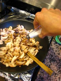 蘑菇鸡肉意面的做法步骤8