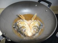 豆花酸菜鱼头汤的做法步骤12