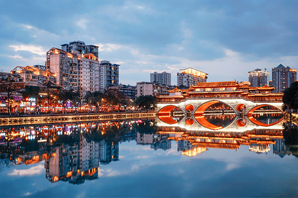 成都旅游要花多少钱