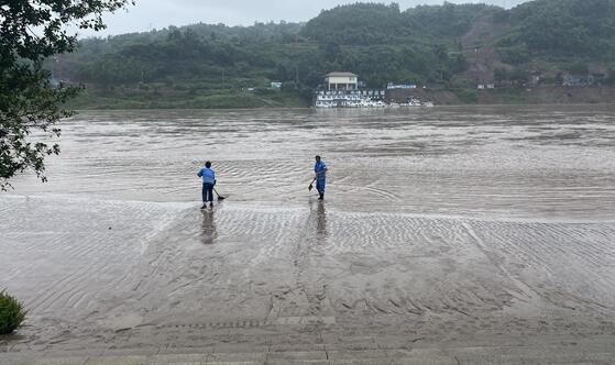 四川达州洪水正在慢慢消退 目前州河最高水位275.82米