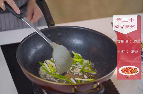 豆瓣豆腐烧鲫鱼的做法 在家怎么做豆瓣豆腐烧鲫鱼