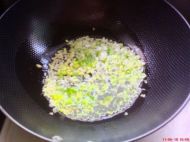 香葱豆腐渣的做法步骤6