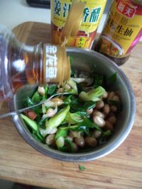 蒜苗拌花生的做法步骤6