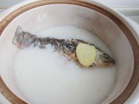 鲫鱼银耳汤的做法步骤6
