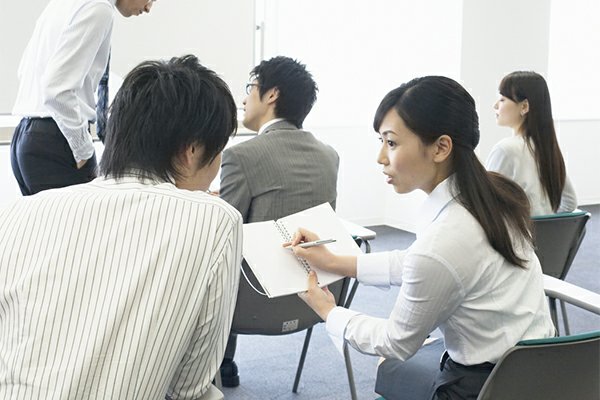 女性求职要注意的面试礼仪