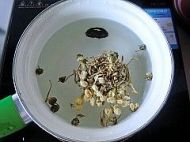 夏日里的一杯降火茶---三花降火茶的做法步骤2