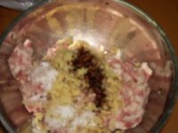肉酿油面筋的做法步骤1