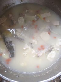 鱼头豆腐汤的做法步骤5