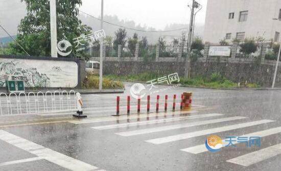 湖南迎新一轮降雨气温不超35℃ 长沙娄底等地雨势较大