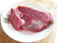 红酒烩牛肉的做法步骤1