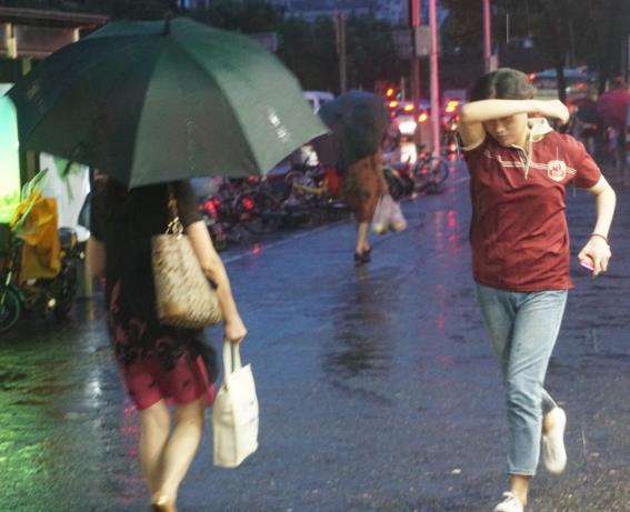 8号台风影响我国东南海域 北方多地又迎强降水