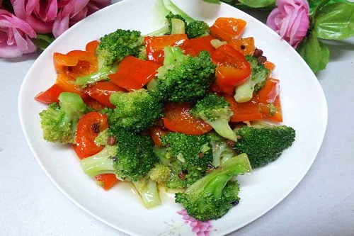 清炒西兰花的做法 清炒西兰花怎么炒好吃