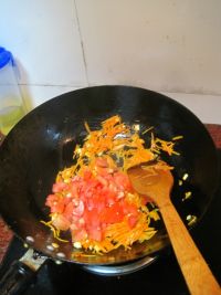 胡萝卜包菜意粉的做法步骤7