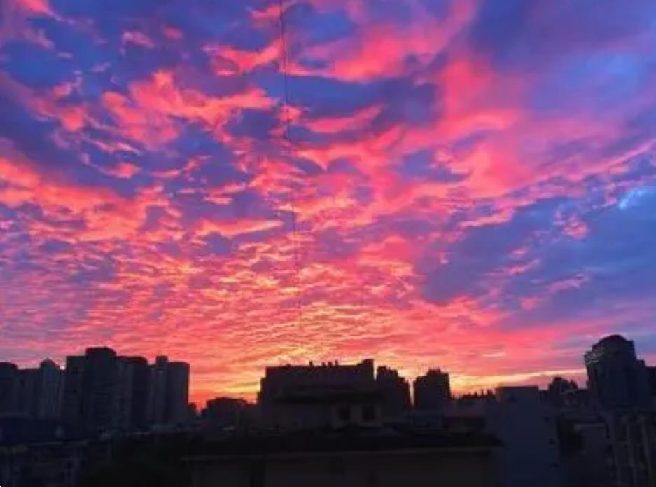 朝霞不出门是真的吗？京津冀朝霞后就开始下雨