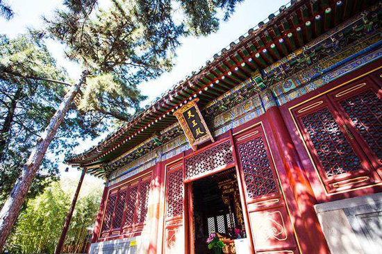 北京潭柘寺里有哪些好玩的地方