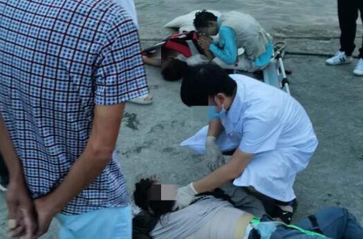 温州通报拍婚纱照3人被海浪卷走是怎么回事 已造成2人死亡1人失联
