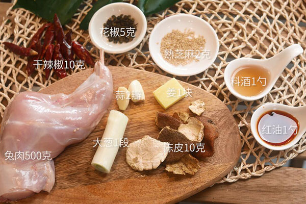 正宗陈皮兔丁的做法 川菜陈皮兔丁怎么做