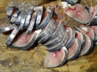 熏鲅鱼的做法步骤2