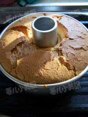 香蕉戚风蛋糕的做法步骤10