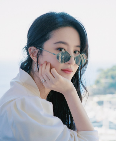 刘亦菲马甲线是怎么回事 刘亦菲马甲线是什么情况
